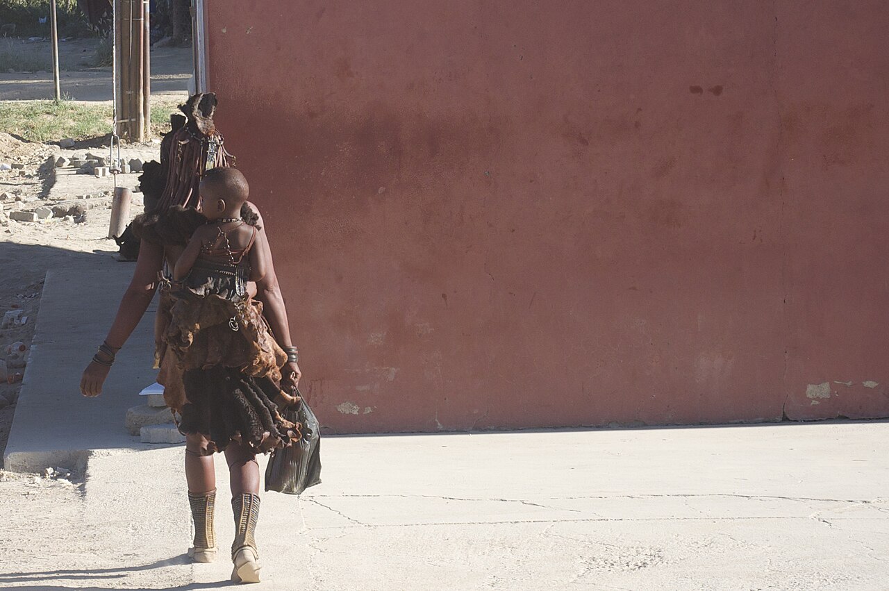 A Himba woman and child near Opuwo, Kaokoland